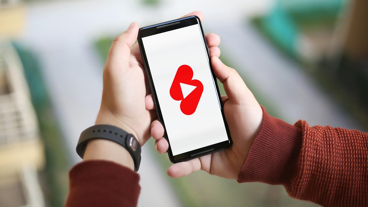 Featured image of post YouTube Launches 'Second Chances' Program for Banned Creators: What You Need to Know