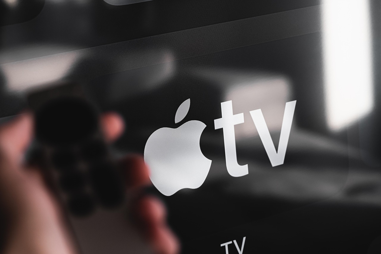 Featured image of post Apple TV+'s Widow's Bay Earns 19 Emmy Nominations, Most of Any New Show This Year