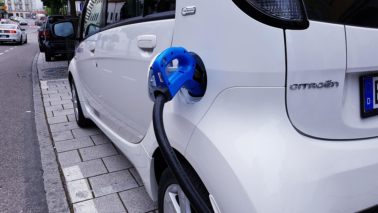 Featured image of post California's MyFirstEV Program Offers $3,500 Instant Rebate to First-Time EV Buyers