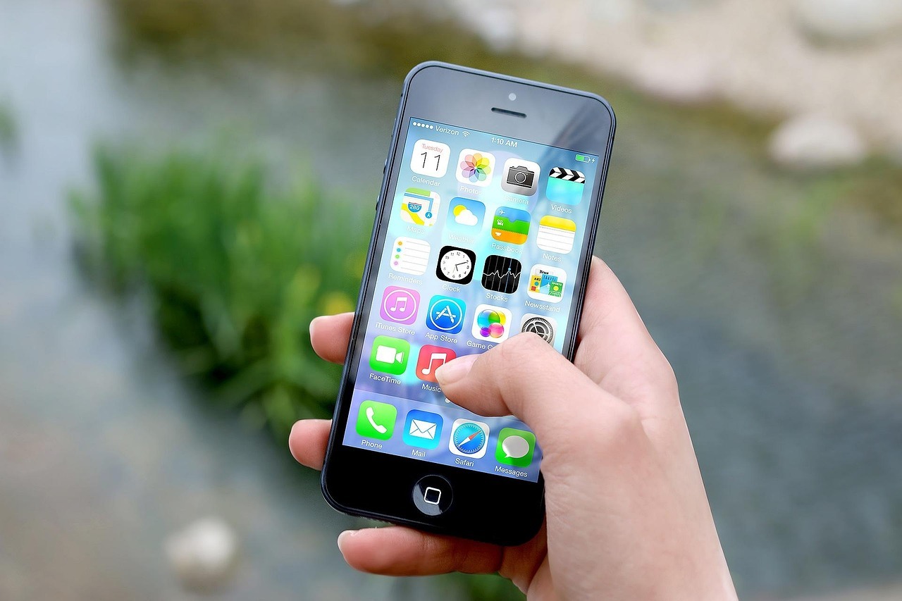 Featured image of post iCloud+ vs Apple One: Which Subscription Plan Is Worth It?