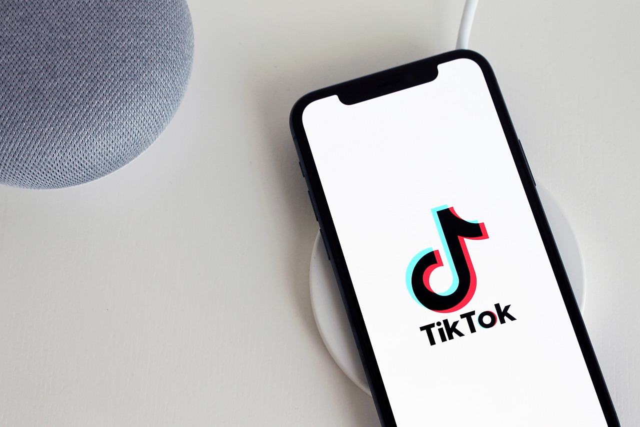 Featured image of post US Government Officially Lifts TikTok Ban on Federal Devices