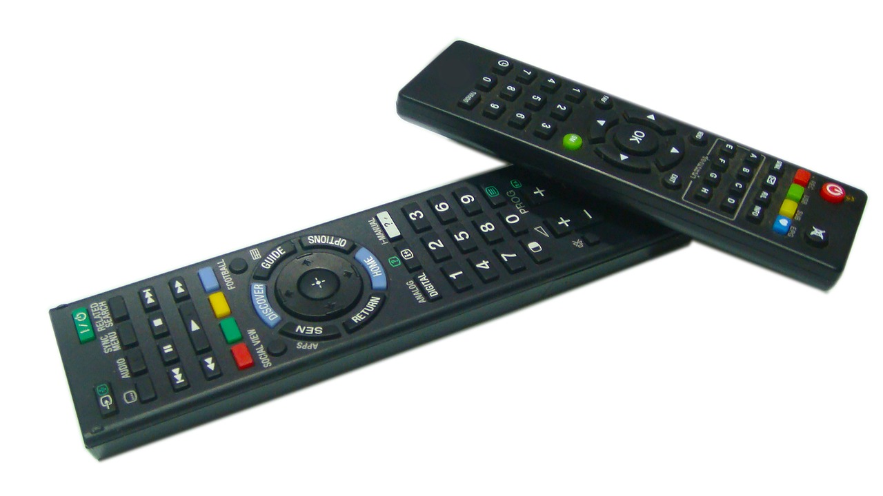 Featured image of post Infrared Tech Is Decades Old — Why Does Almost Every TV Remote Still Use It?